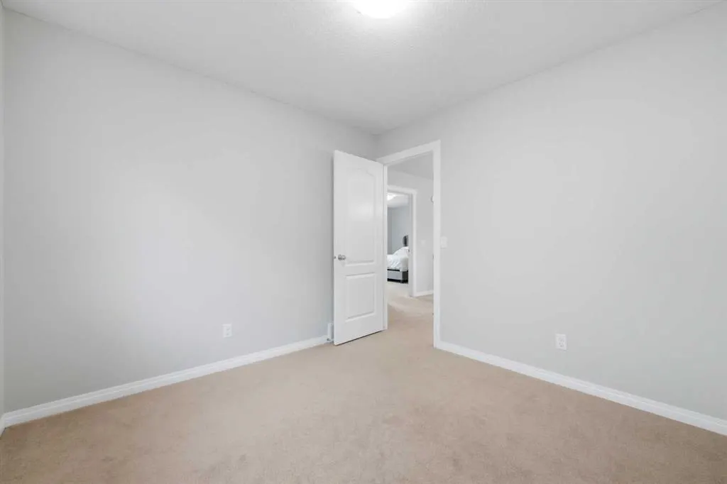 38 Silverado Skies Crescent SW