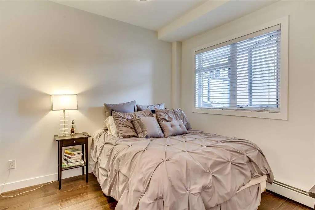2702 17 Avenue SW #208