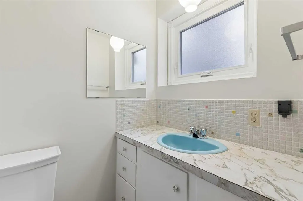 11104 Southdale Road SW