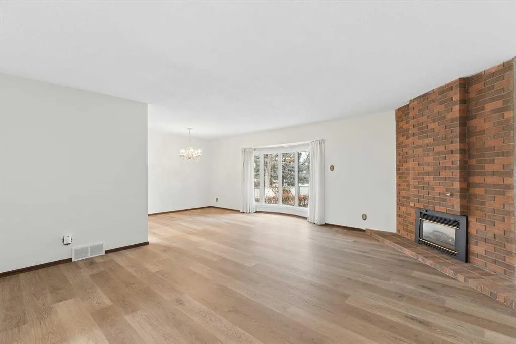11104 Southdale Road SW