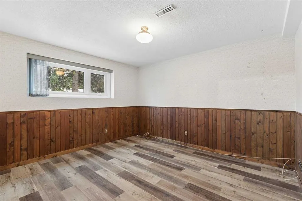 11104 Southdale Road SW