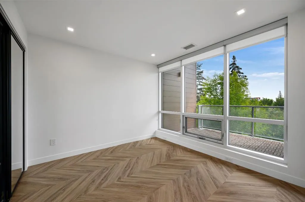 8505 Broadcast Avenue SW #114