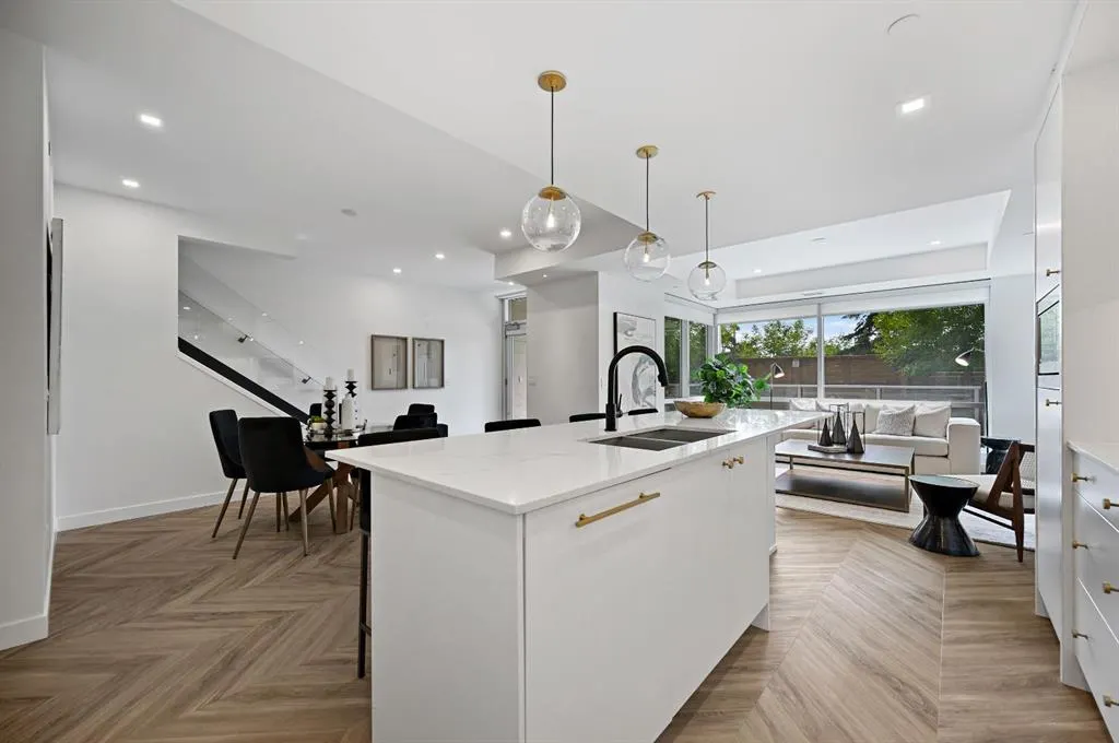 8505 Broadcast Avenue SW #114