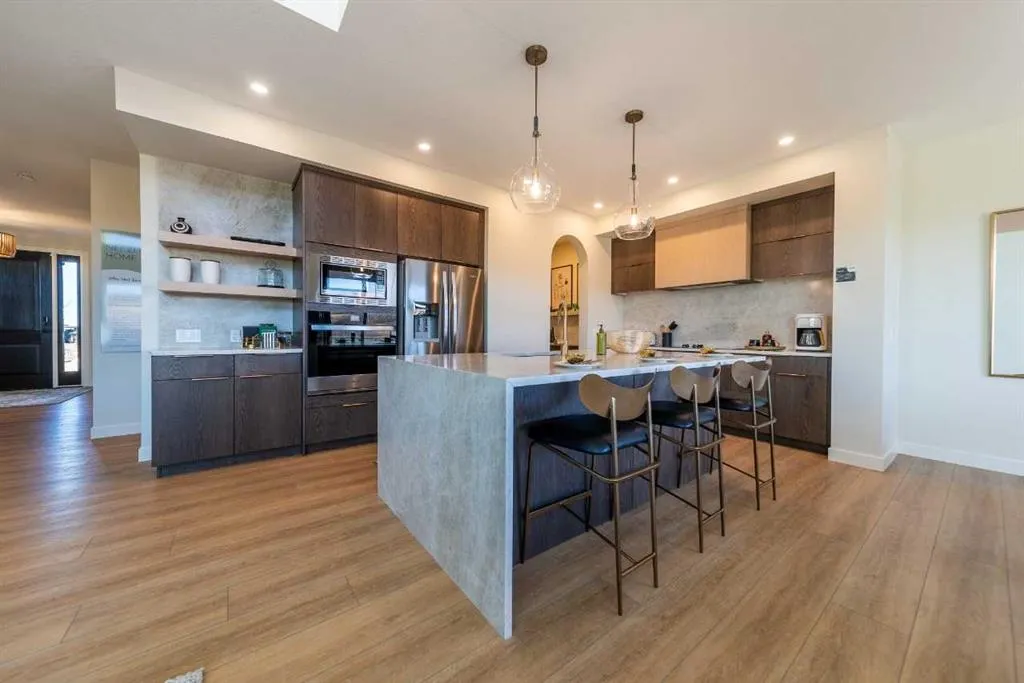 15 Northern Lights Crescent NW