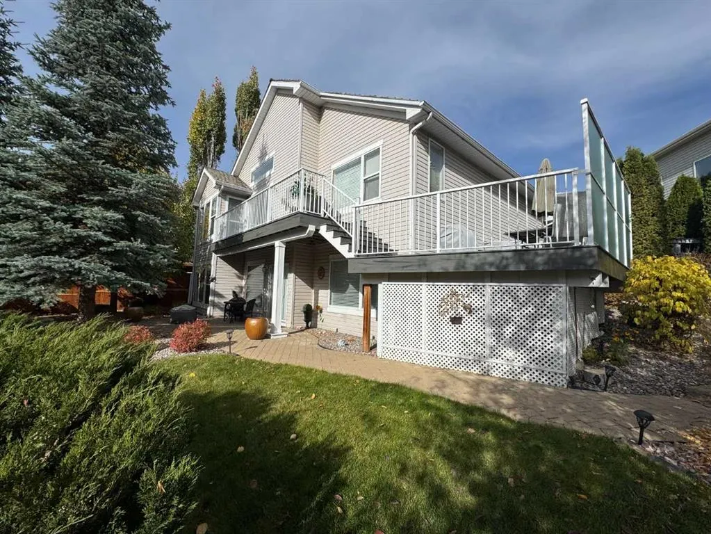 214 Douglas Glen Gardens SE