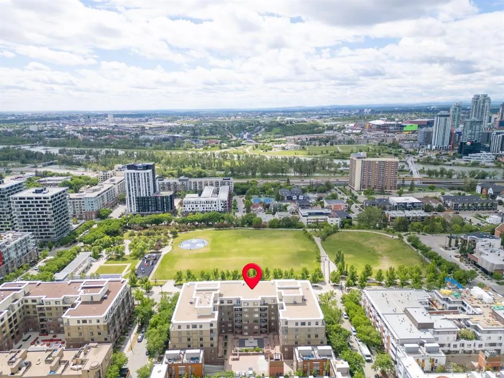 930 Centre Avenue NE #438