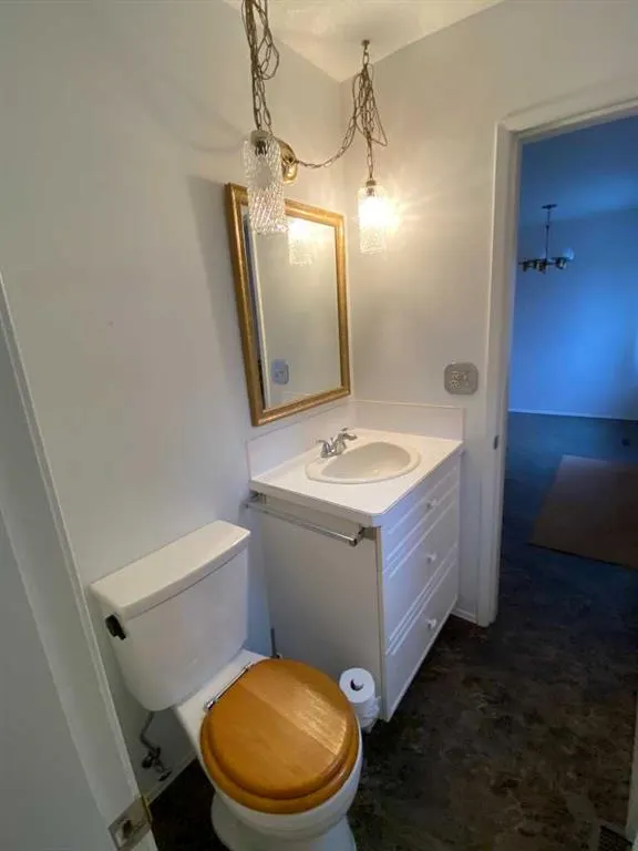 23 Douglas Court N