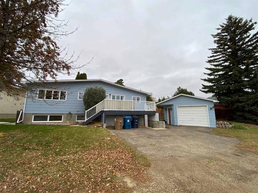 23 Douglas Court N