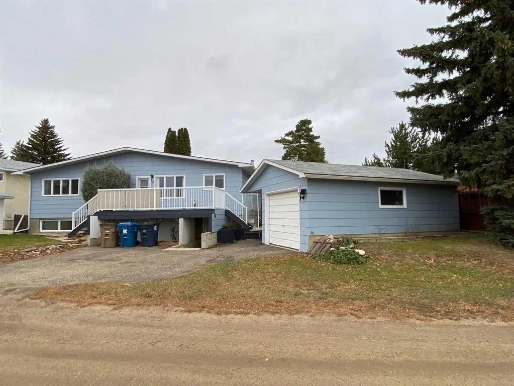 23 Douglas Court N