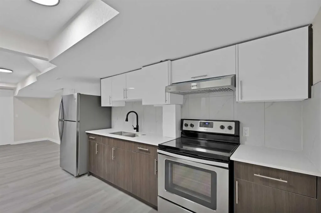 5 Martingrove Court NE
