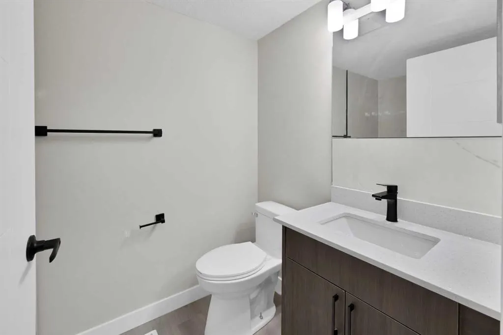 5 Martingrove Court NE