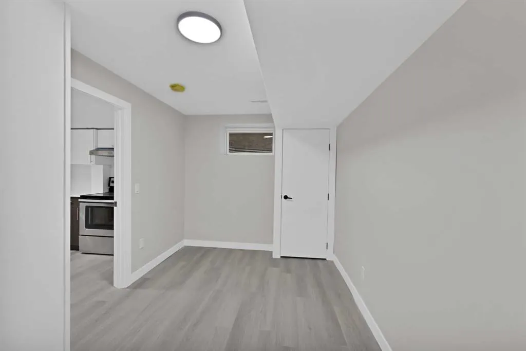 5 Martingrove Court NE
