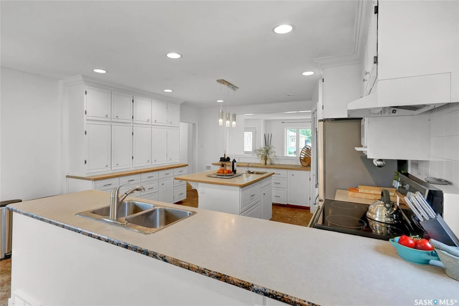 833 Keith STREET