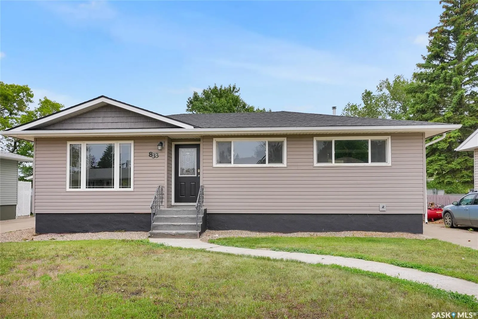 833 Keith STREET