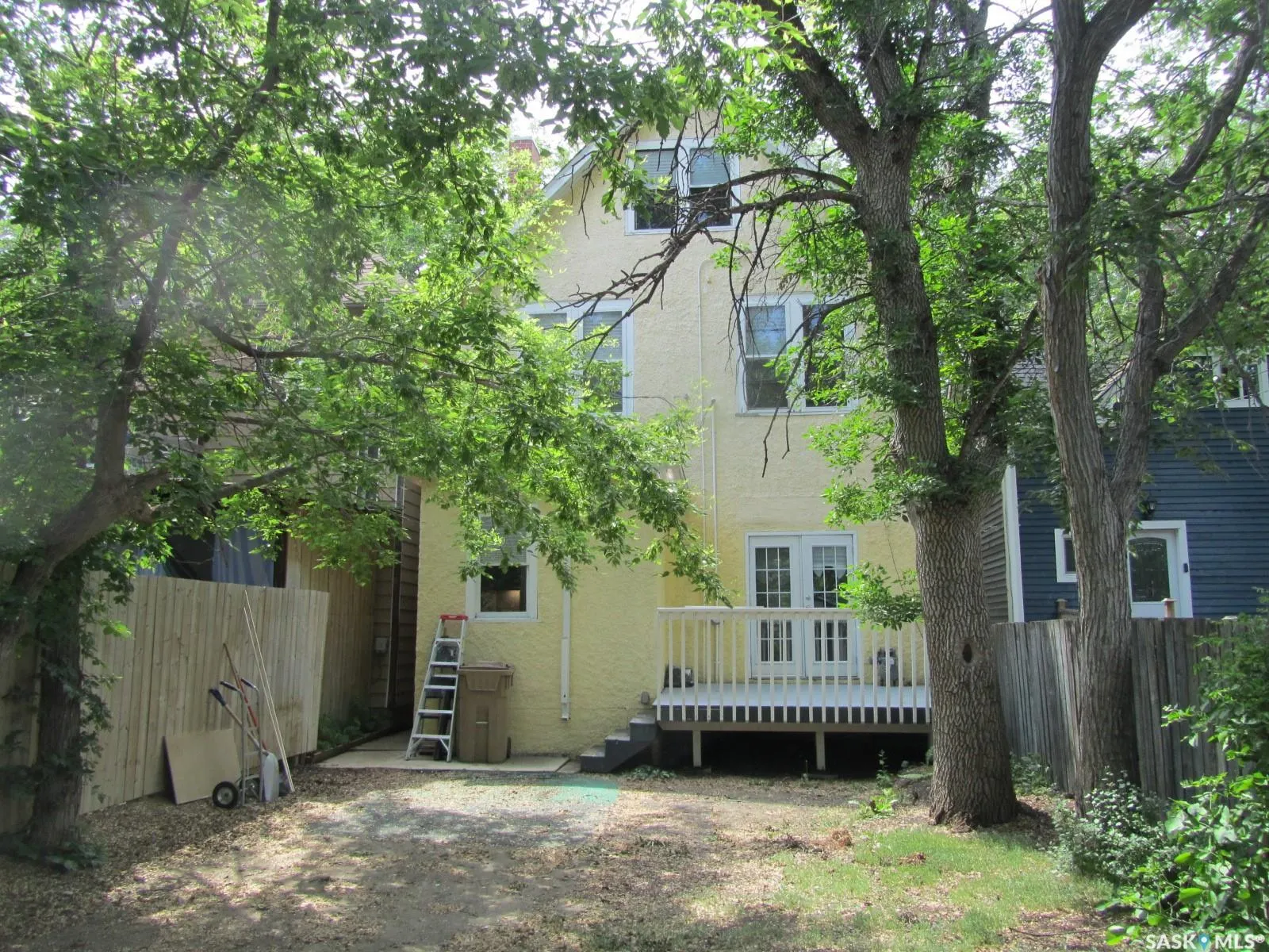 1947 Montague STREET