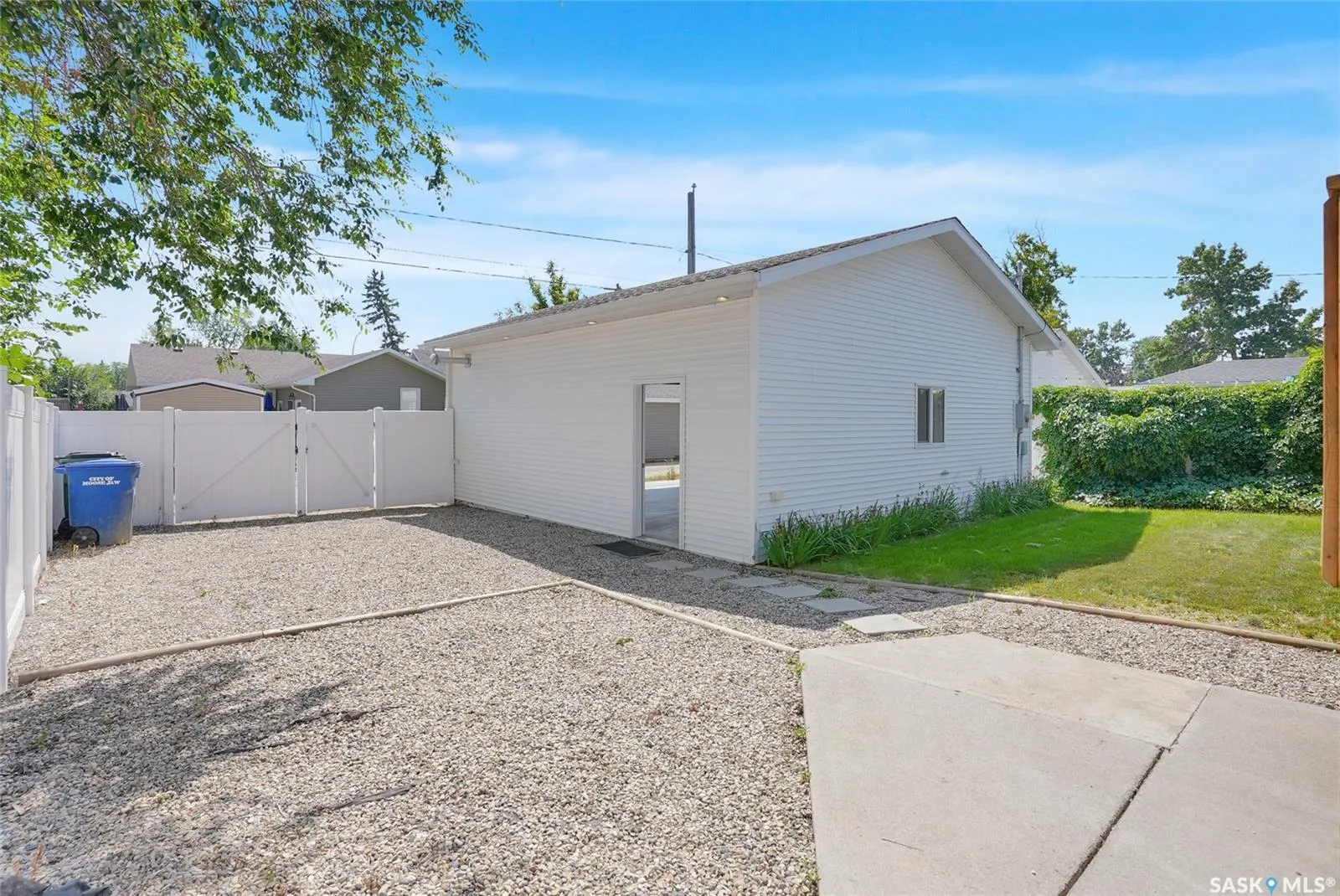 1107 Montgomery STREET