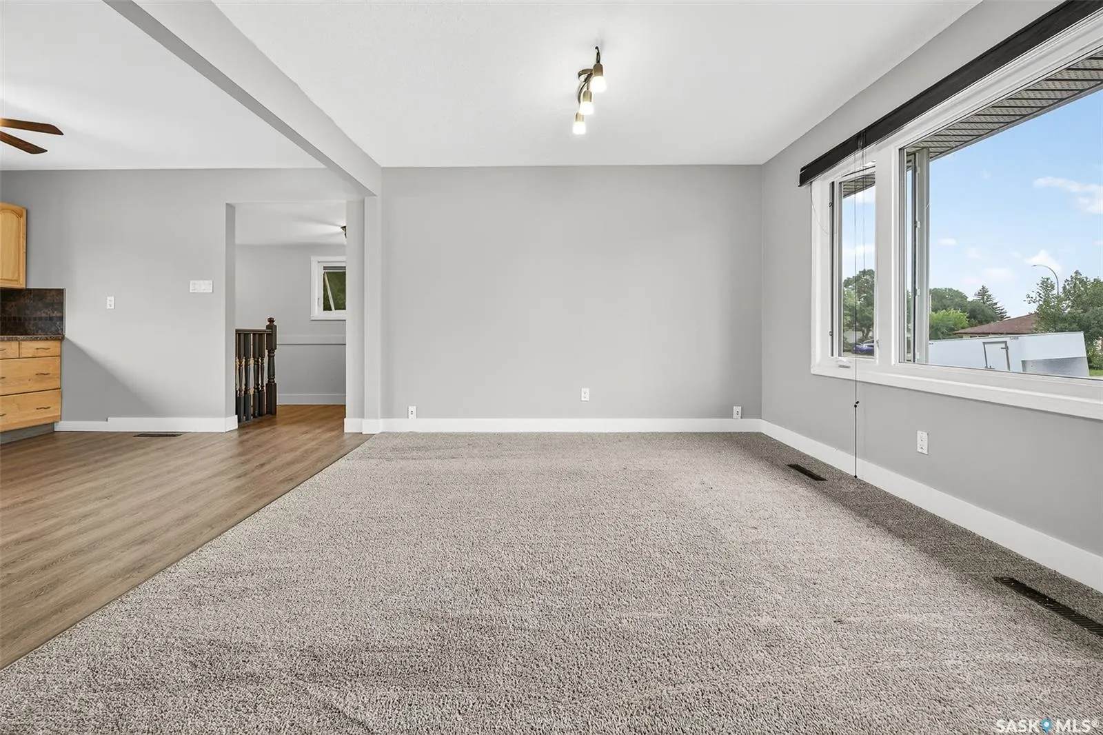 1114 Caribou STREET W