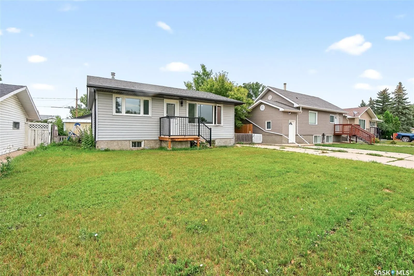 1114 Caribou STREET W