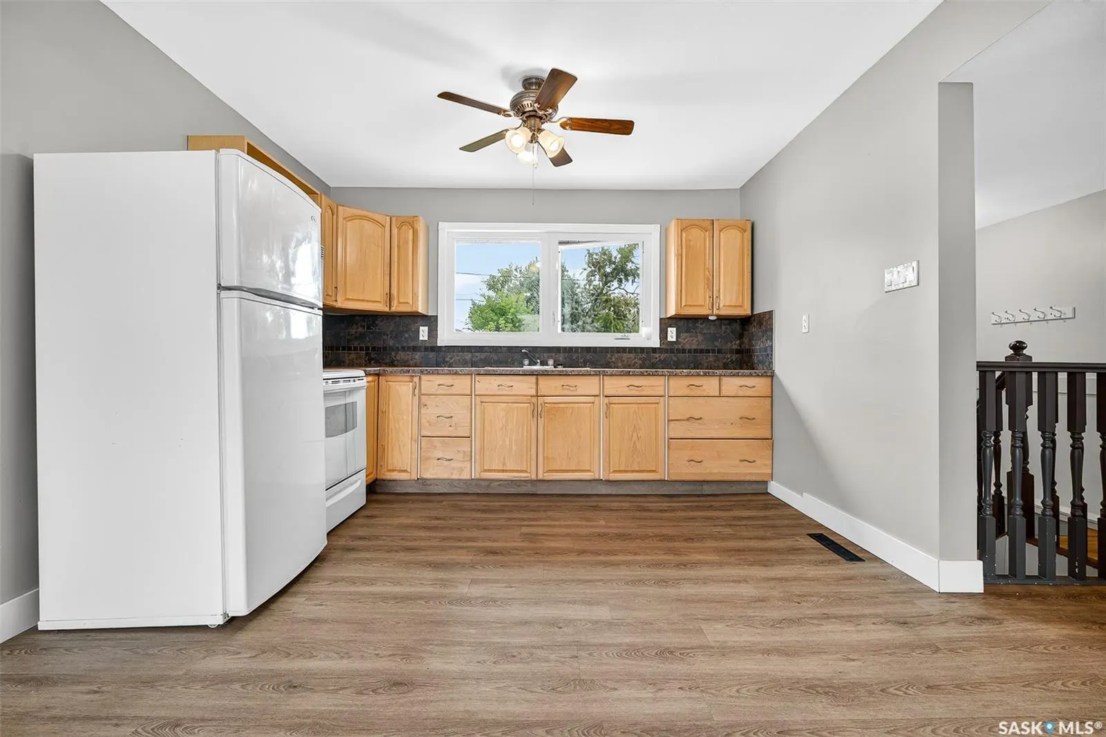 1114 Caribou STREET W