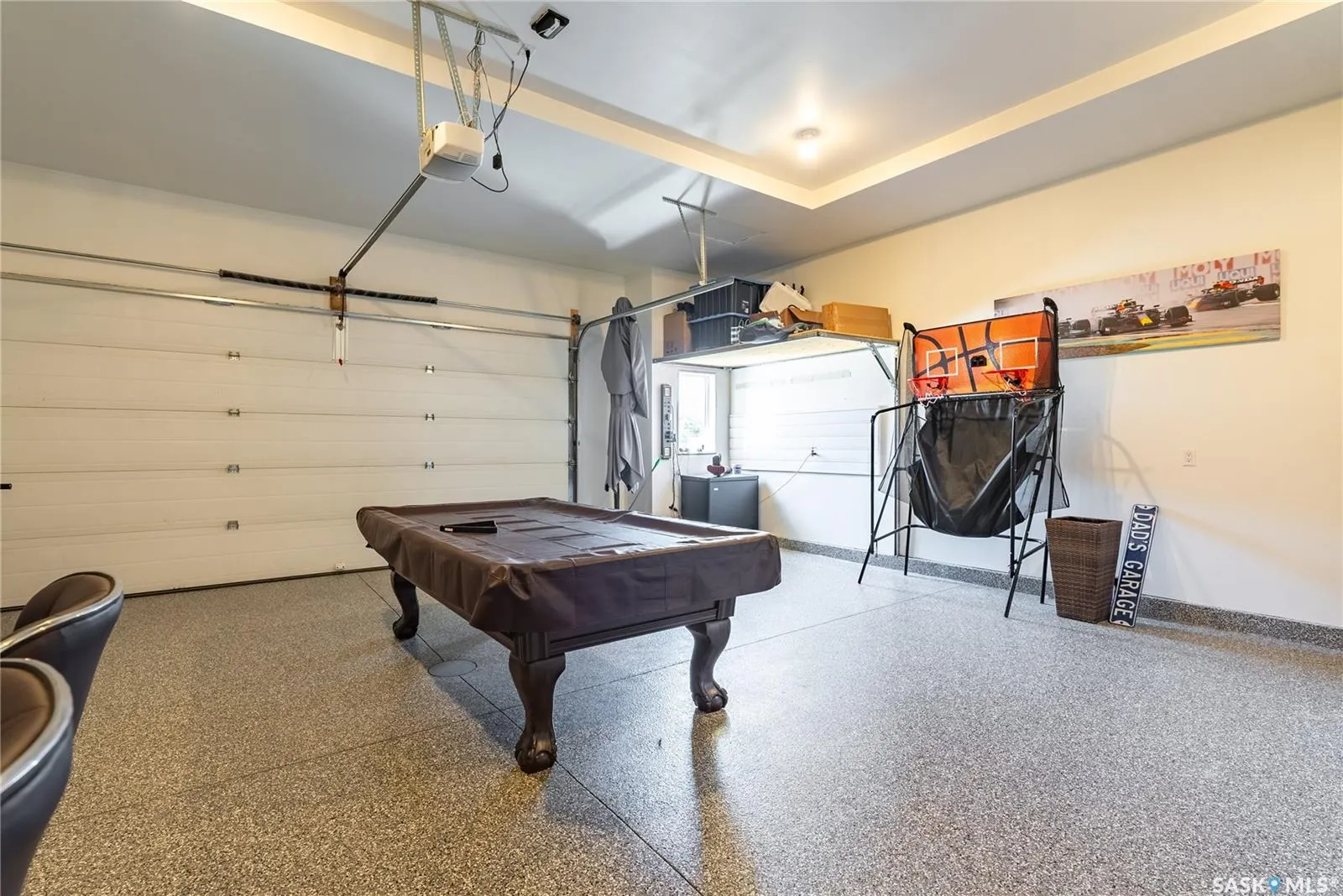 318 Lakeridge DRIVE