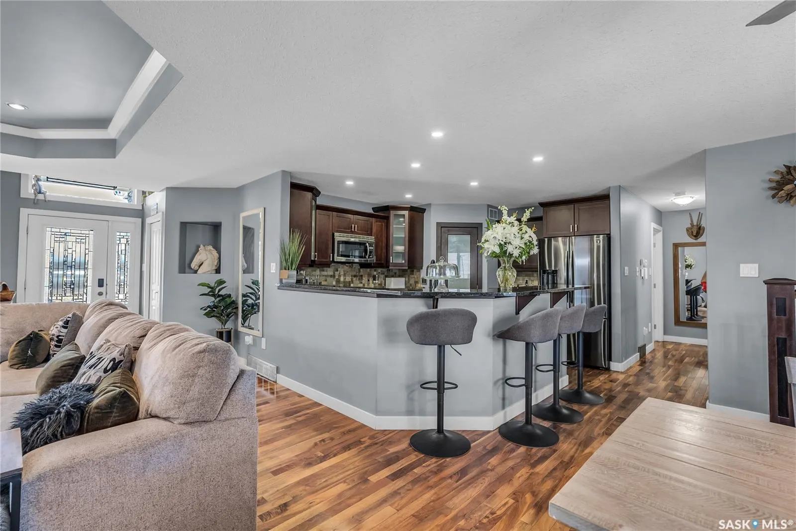 318 Lakeridge DRIVE