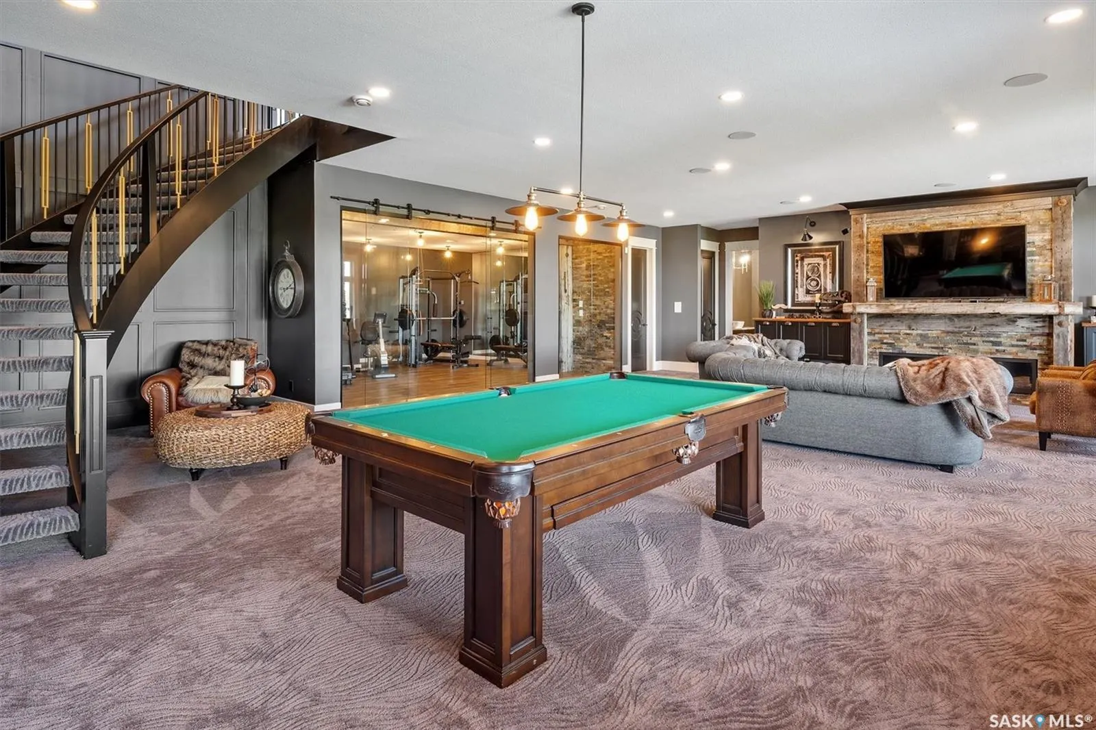 128 Greenbryre CRESCENT N