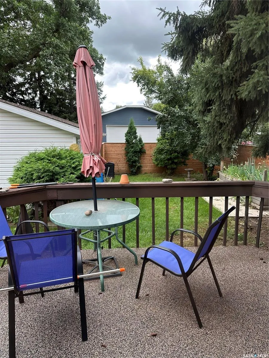 1806 Easthill