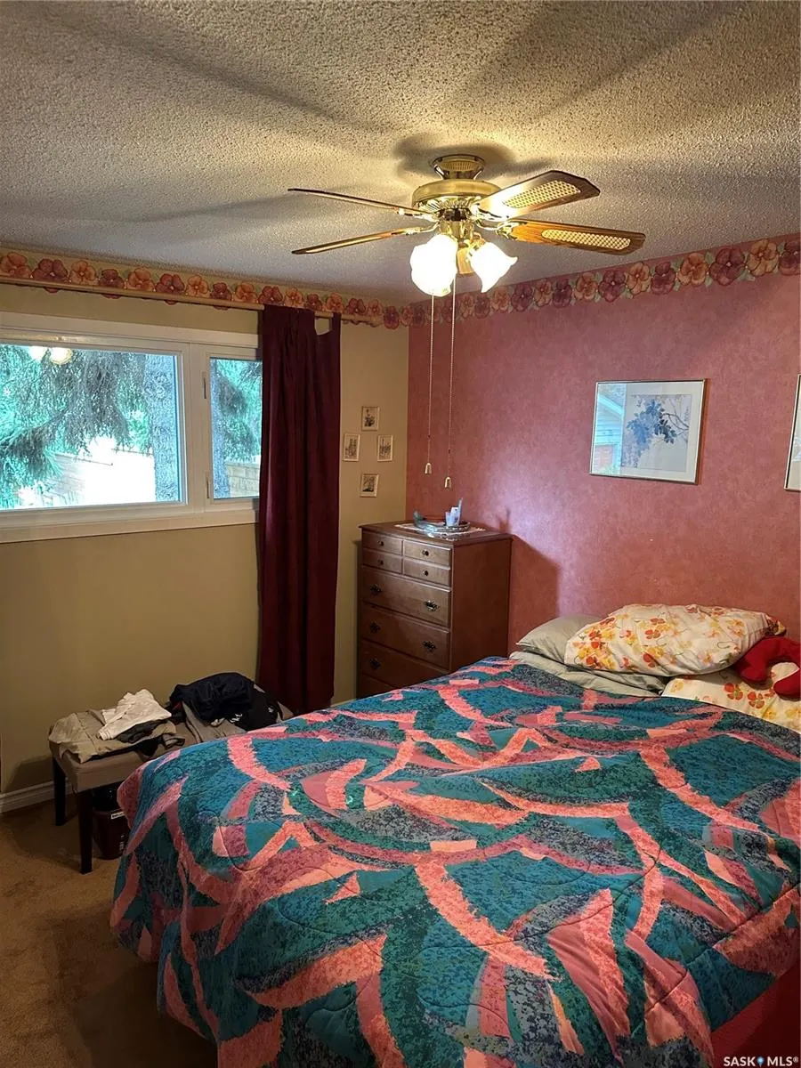 1806 Easthill