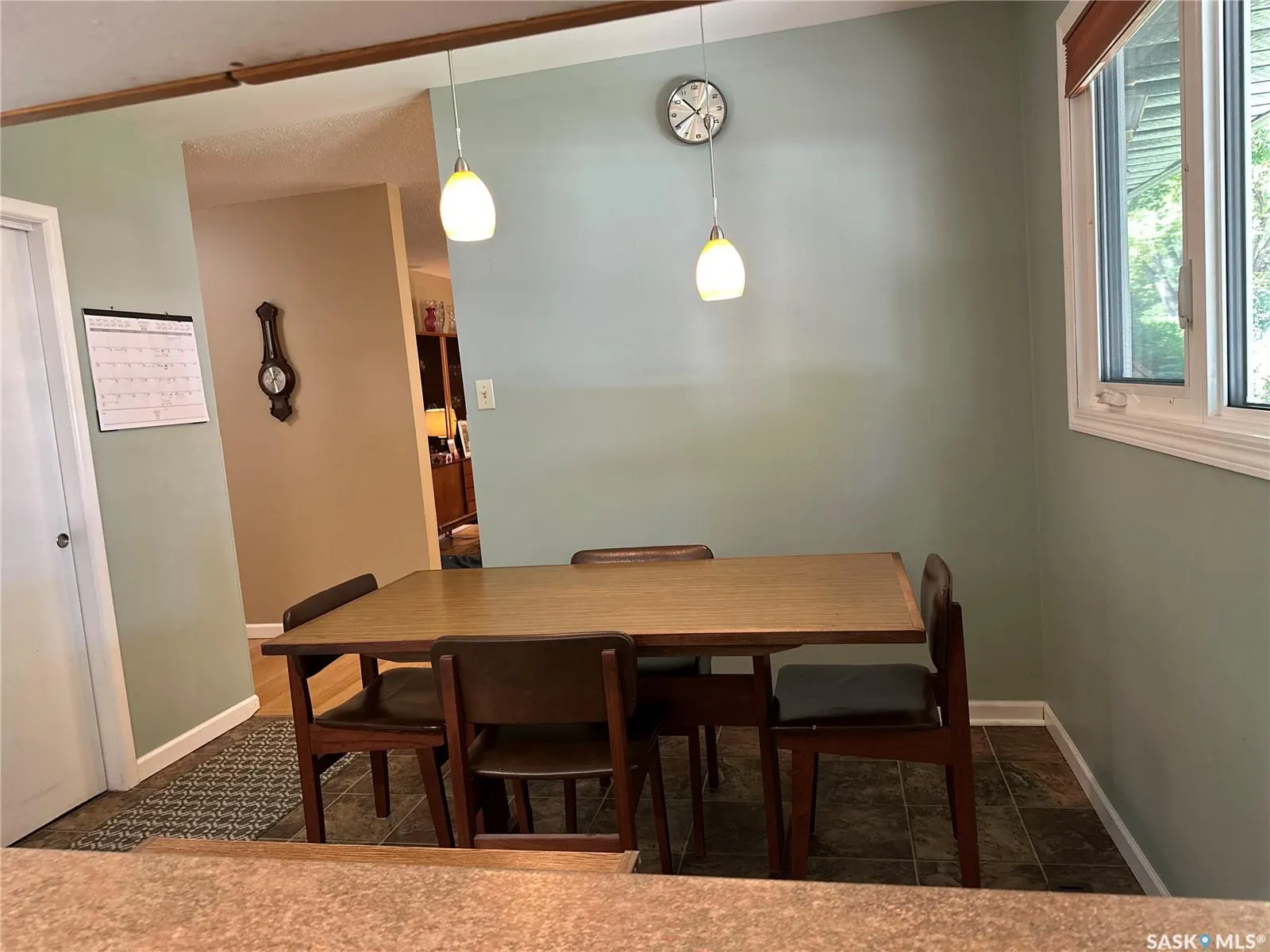 1806 Easthill