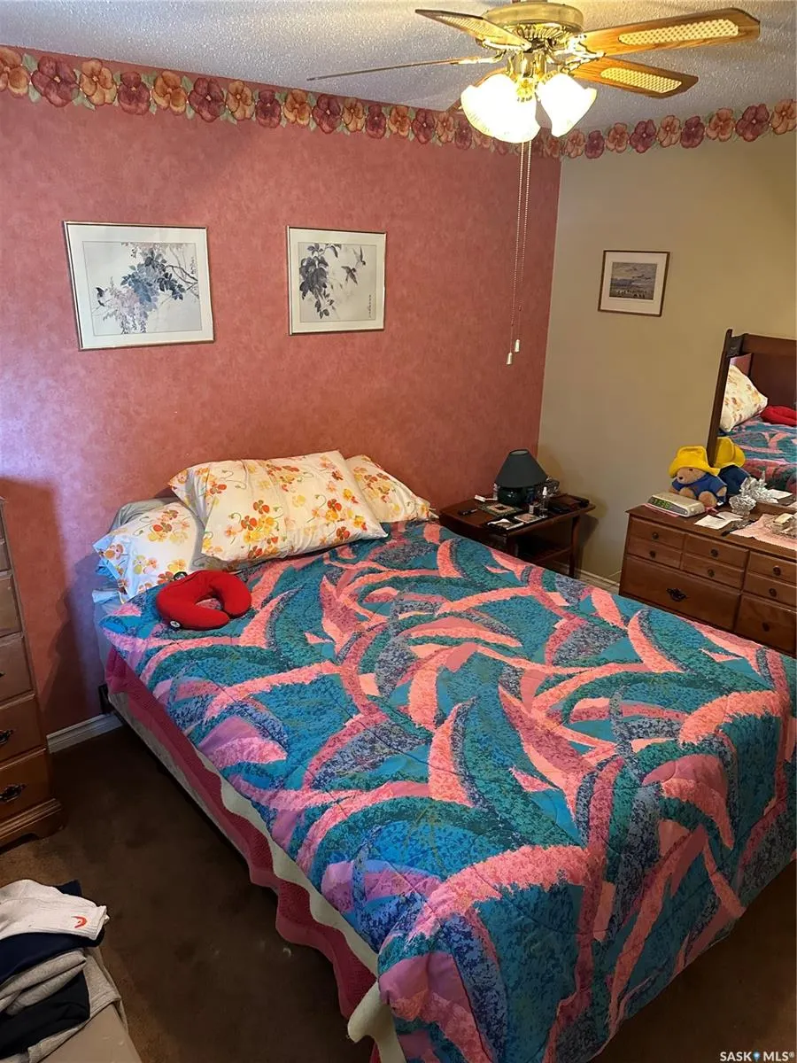 1806 Easthill