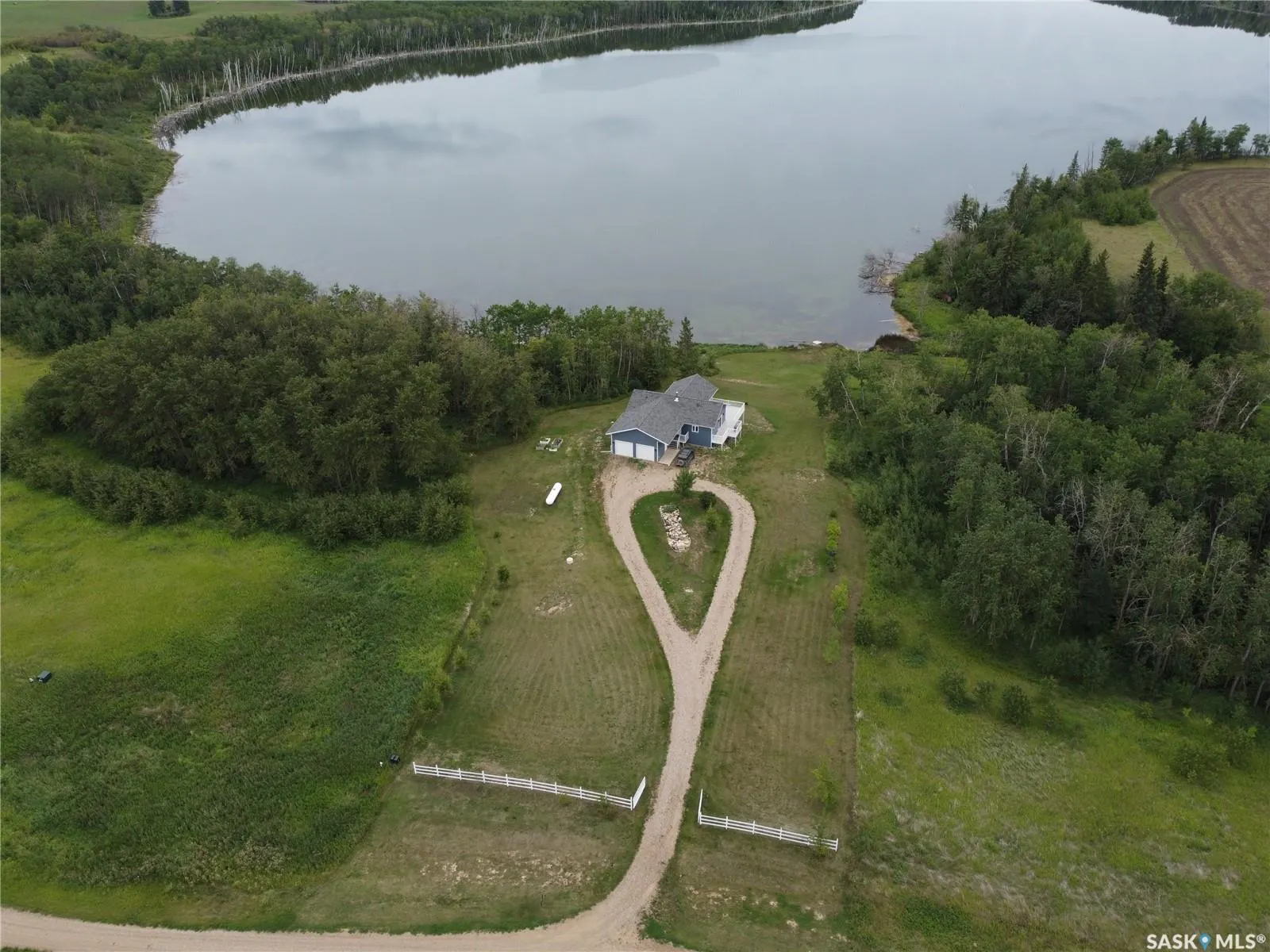 14 Crescent Bay ROAD