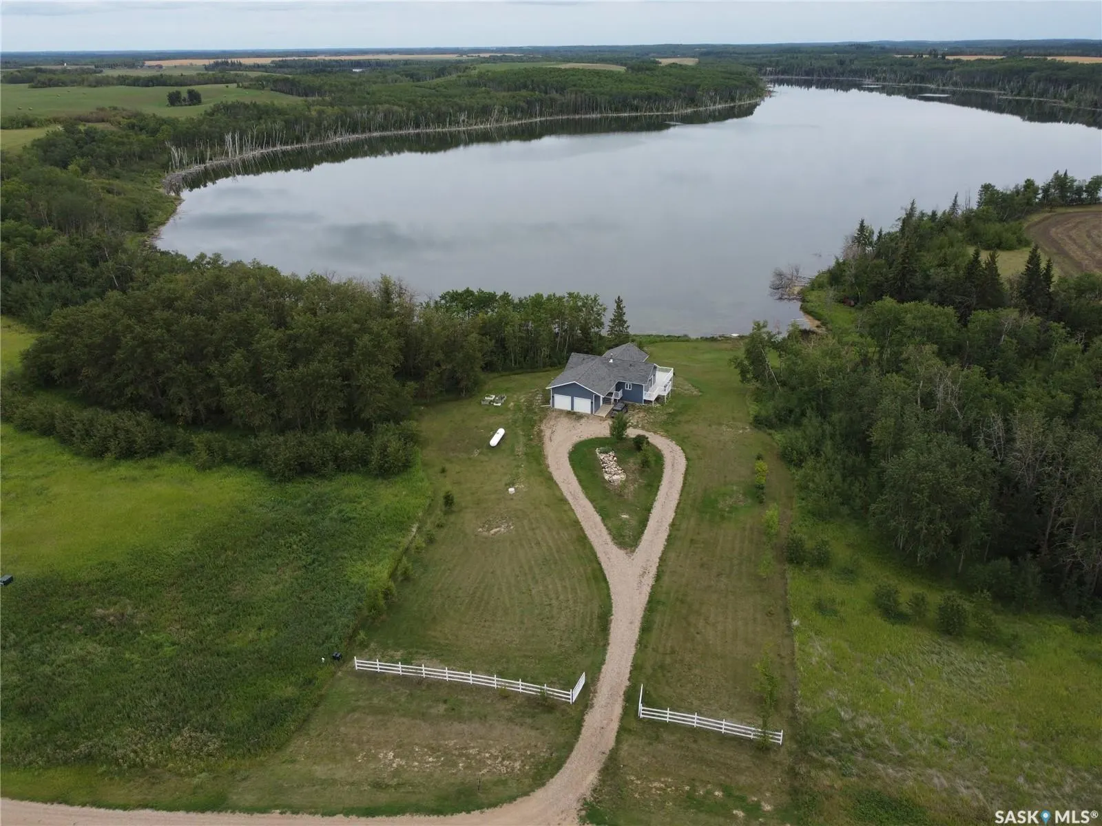 14 Crescent Bay ROAD