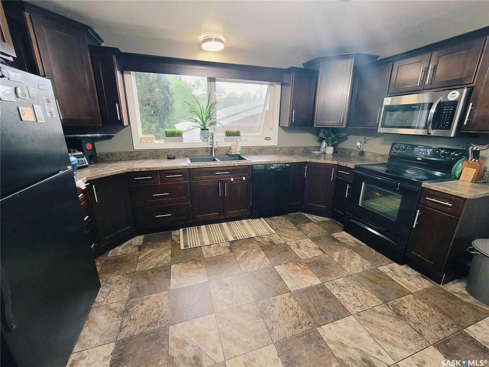626 24th STREET W