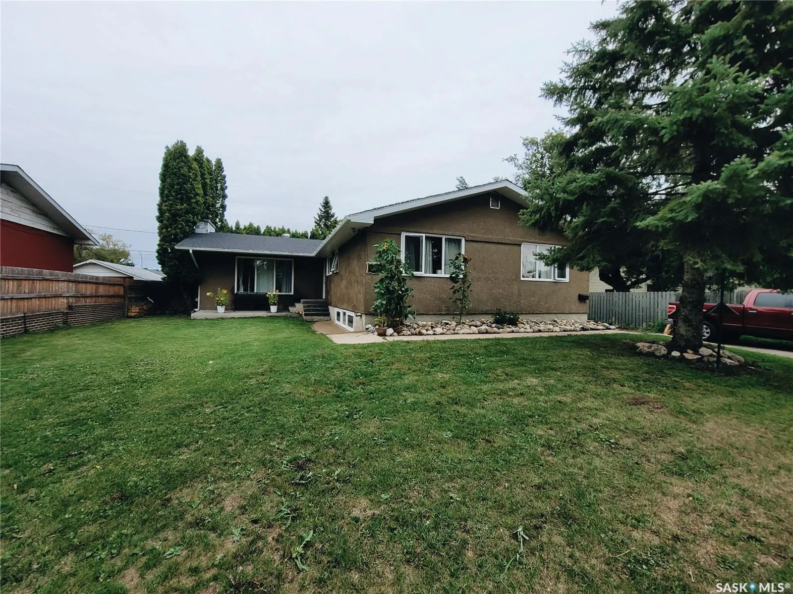 626 24th STREET W