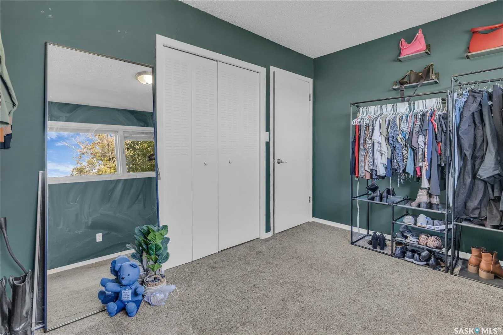 156 Carmichael ROAD