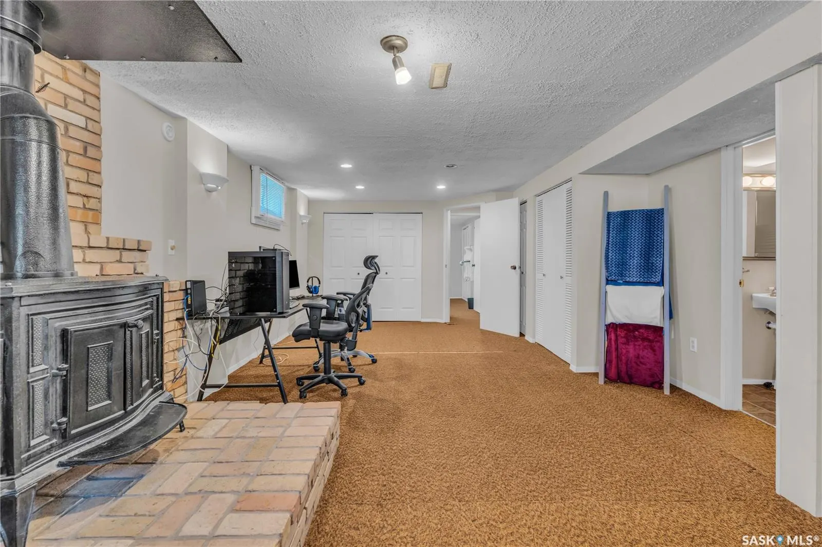 156 Carmichael ROAD