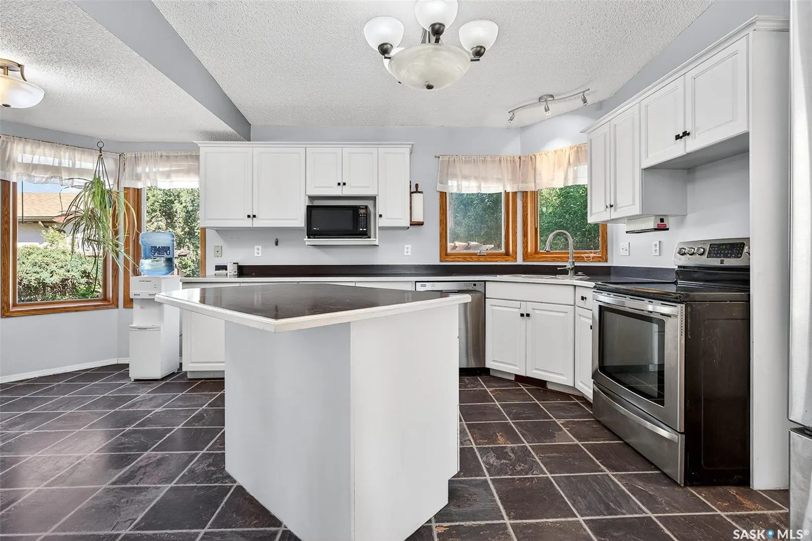 602 Duffield STREET W