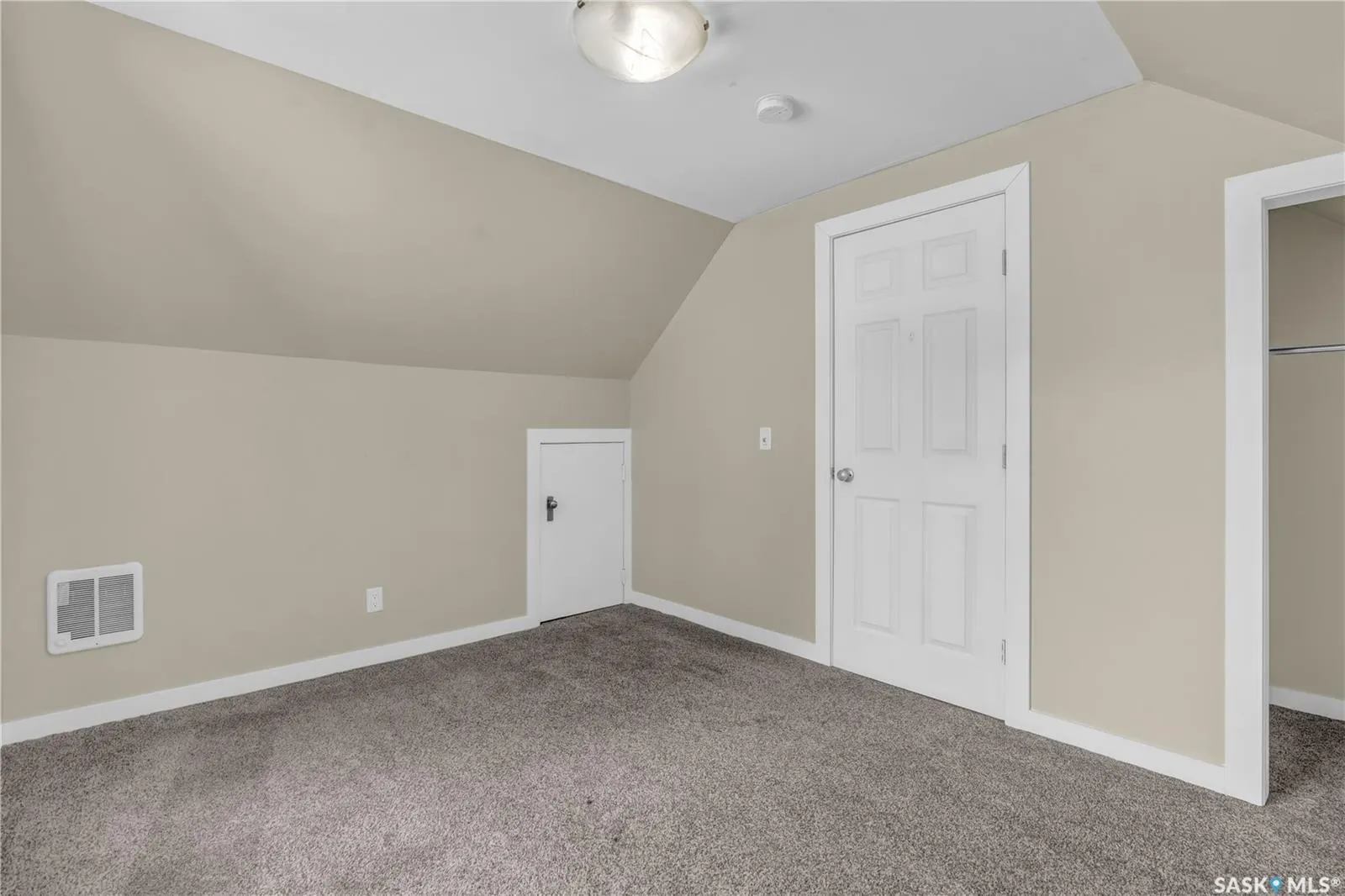 7 Sussex CRESCENT