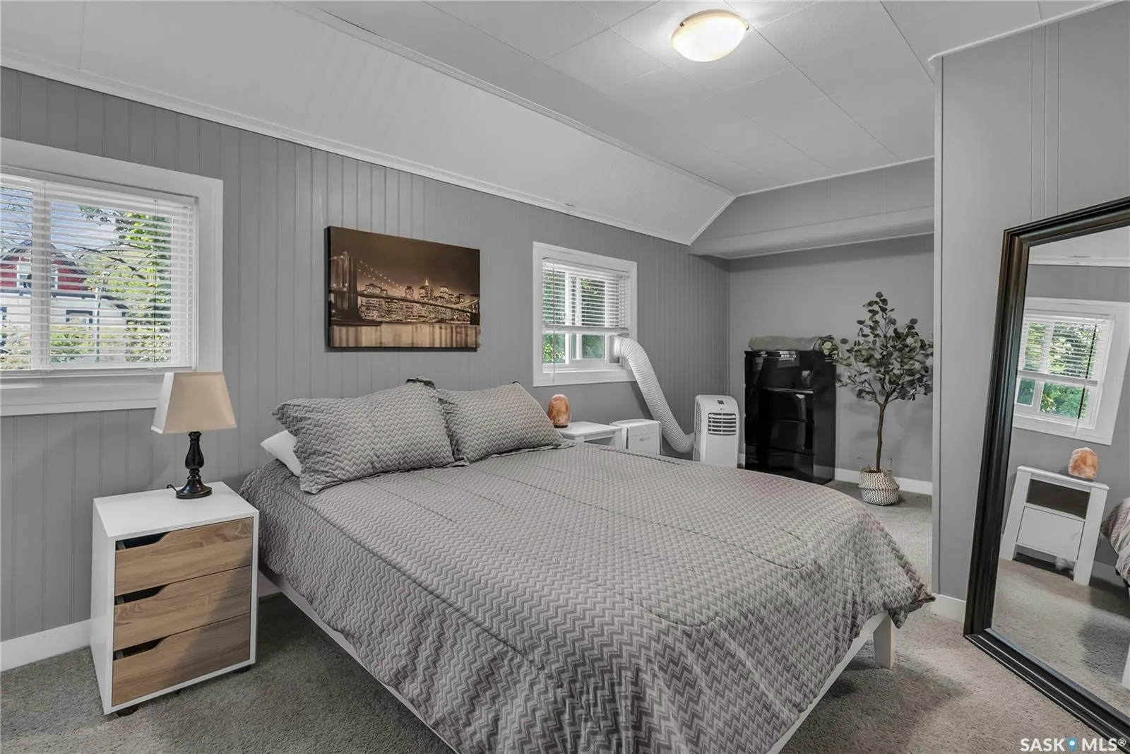 306 109th STREET W
