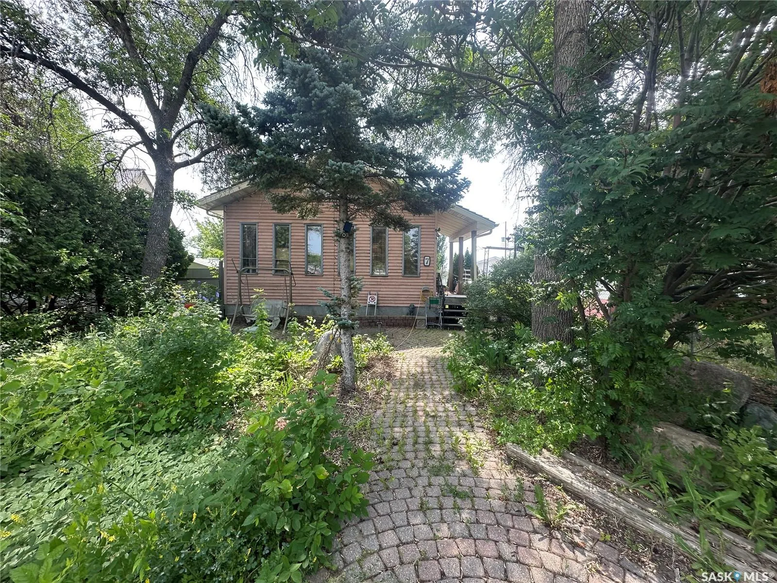 7 Charles CRESCENT