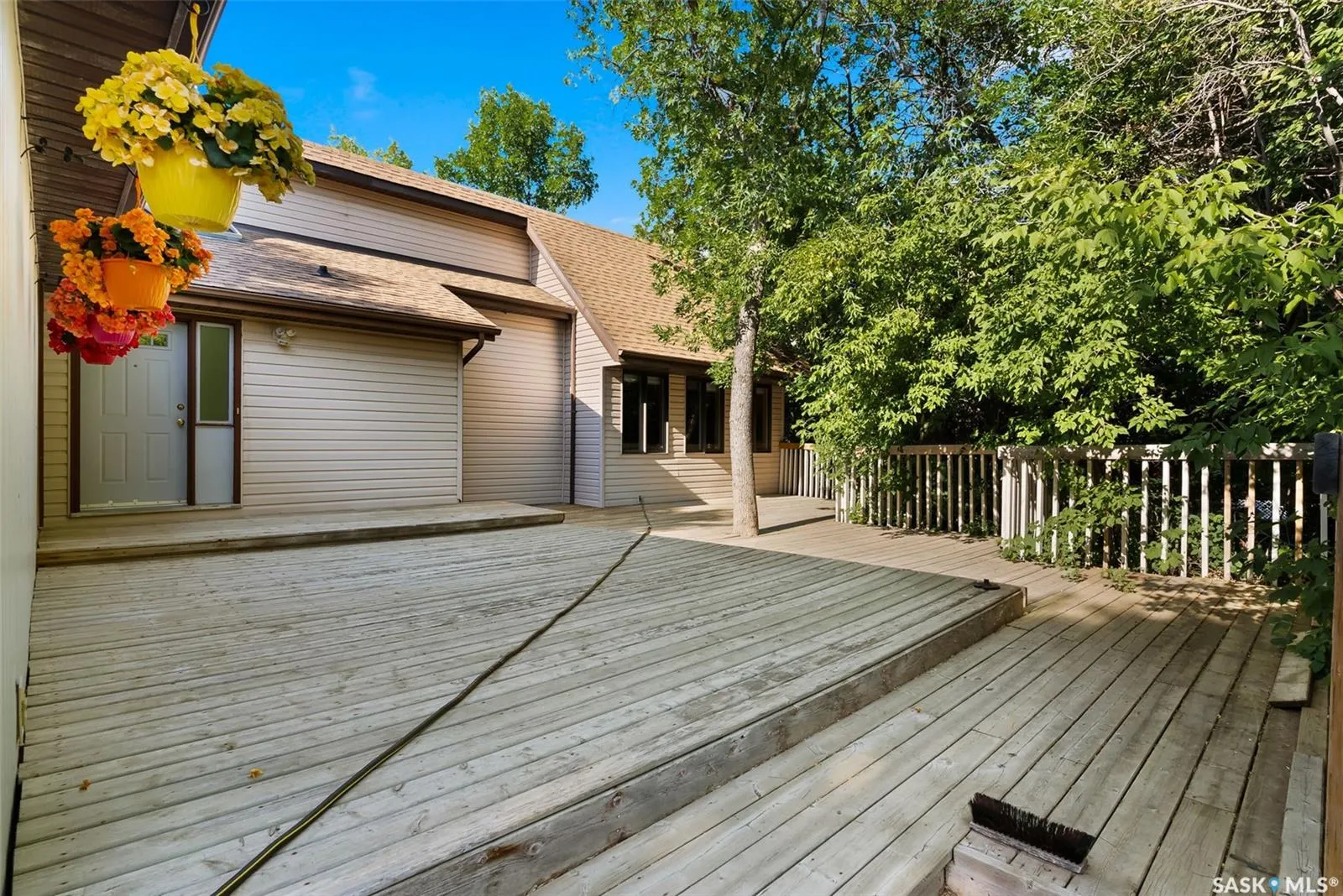 106 Shaw DRIVE