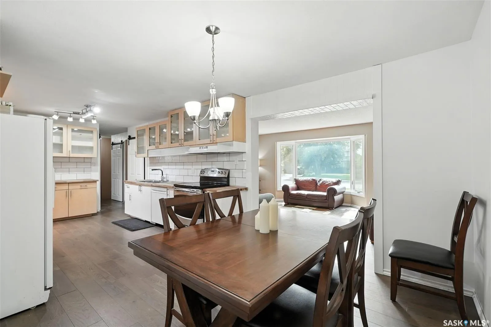 6 Capilano DRIVE