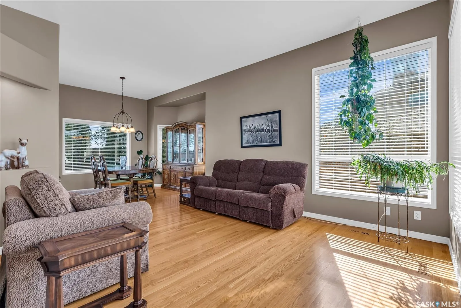 318 Mendel COVE