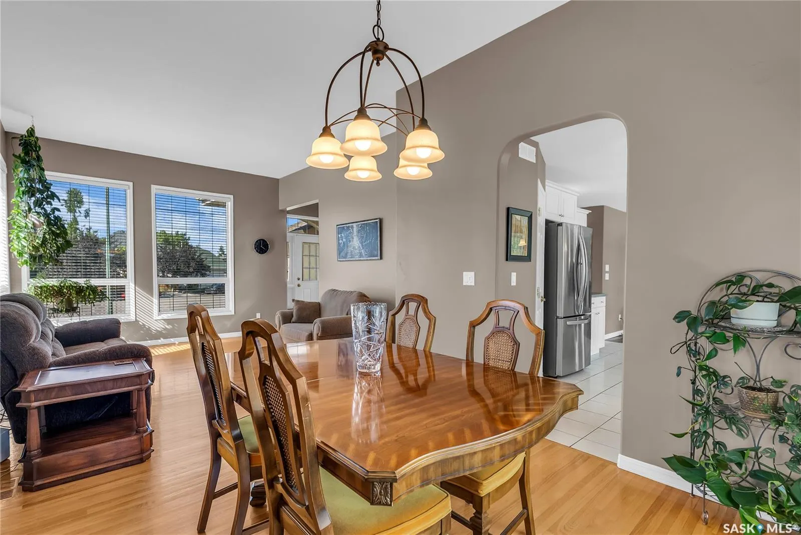 318 Mendel COVE