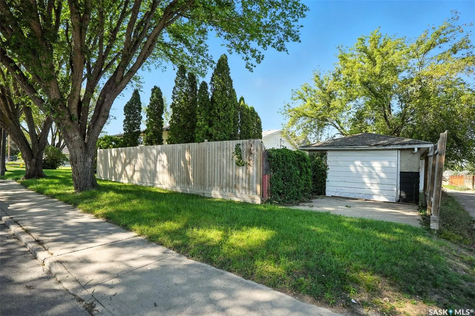 2616 20th STREET W