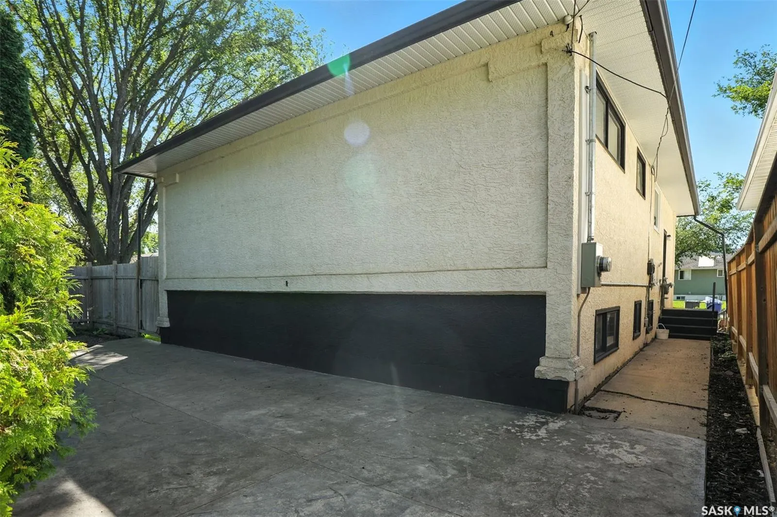 2616 20th STREET W