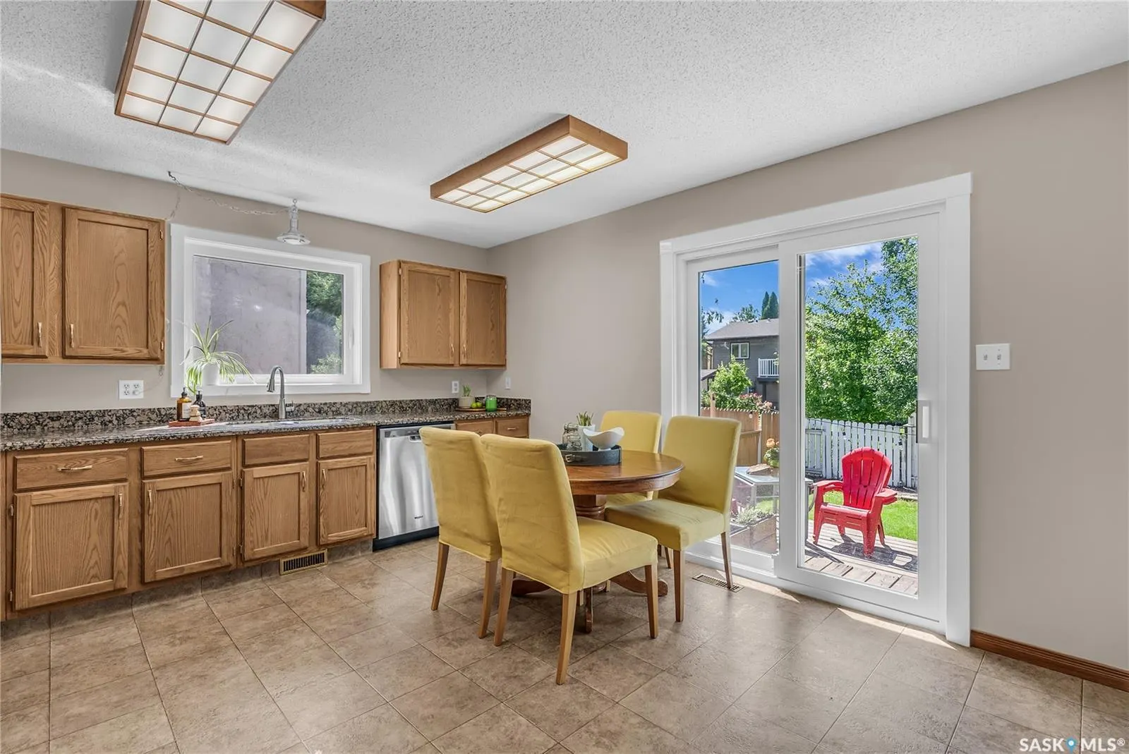 502 Brightsand CRESCENT