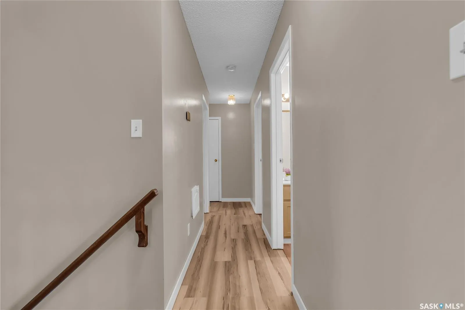502 Brightsand CRESCENT