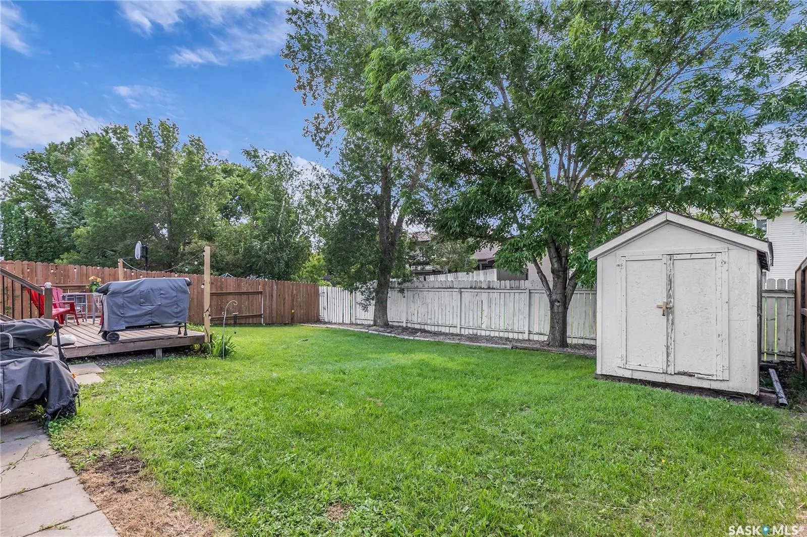 502 Brightsand CRESCENT