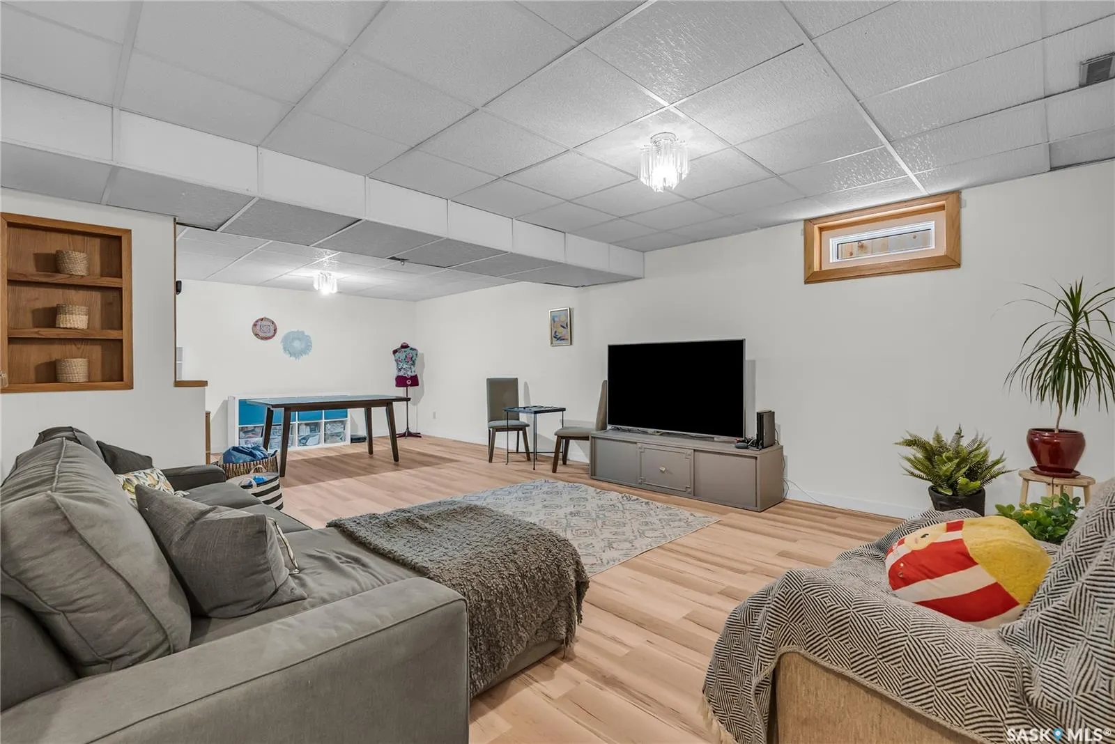 502 Brightsand CRESCENT